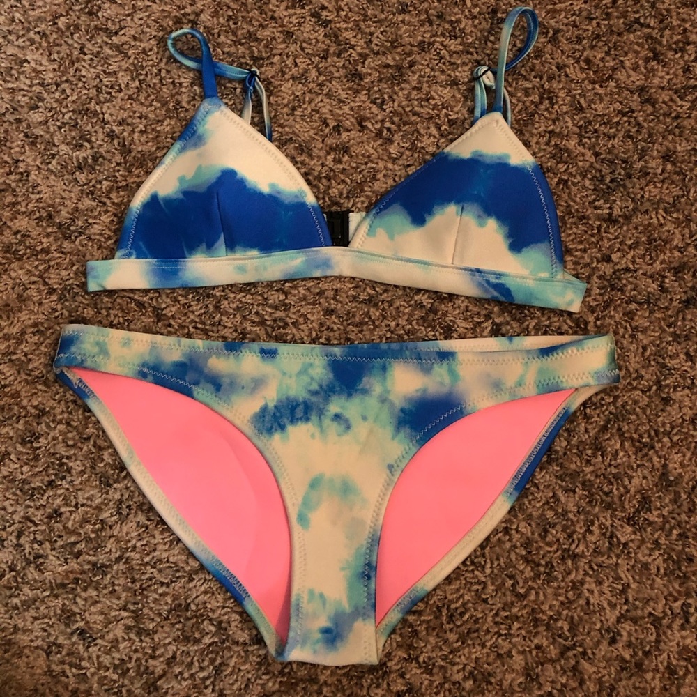triangl bikini